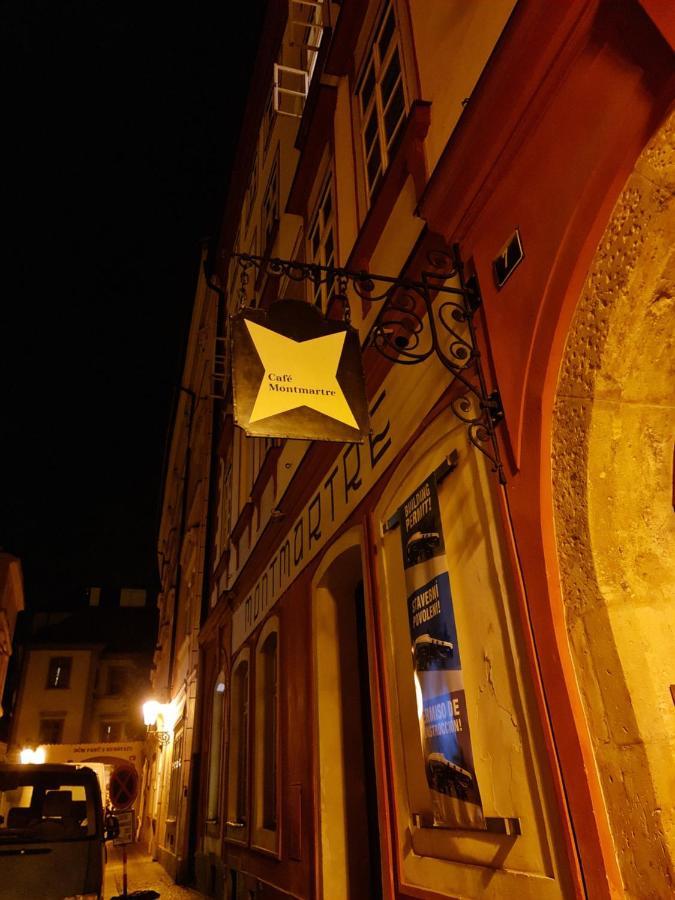 Laxmi Happy Home In Historical Prague Exterior photo